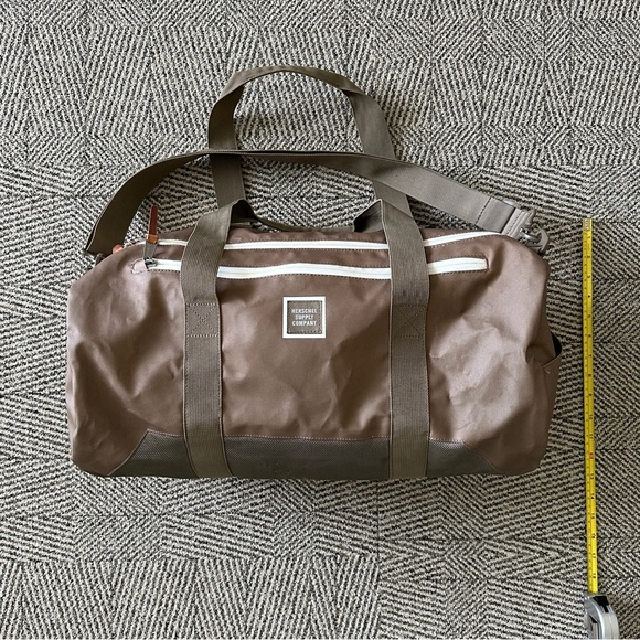 Herschel Supply Company Bags Herschel Supply Company Cylinder